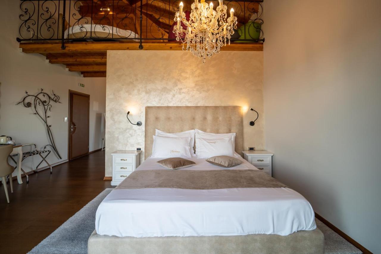 Wine Residence Cattunar Brtonigla Bagian luar foto