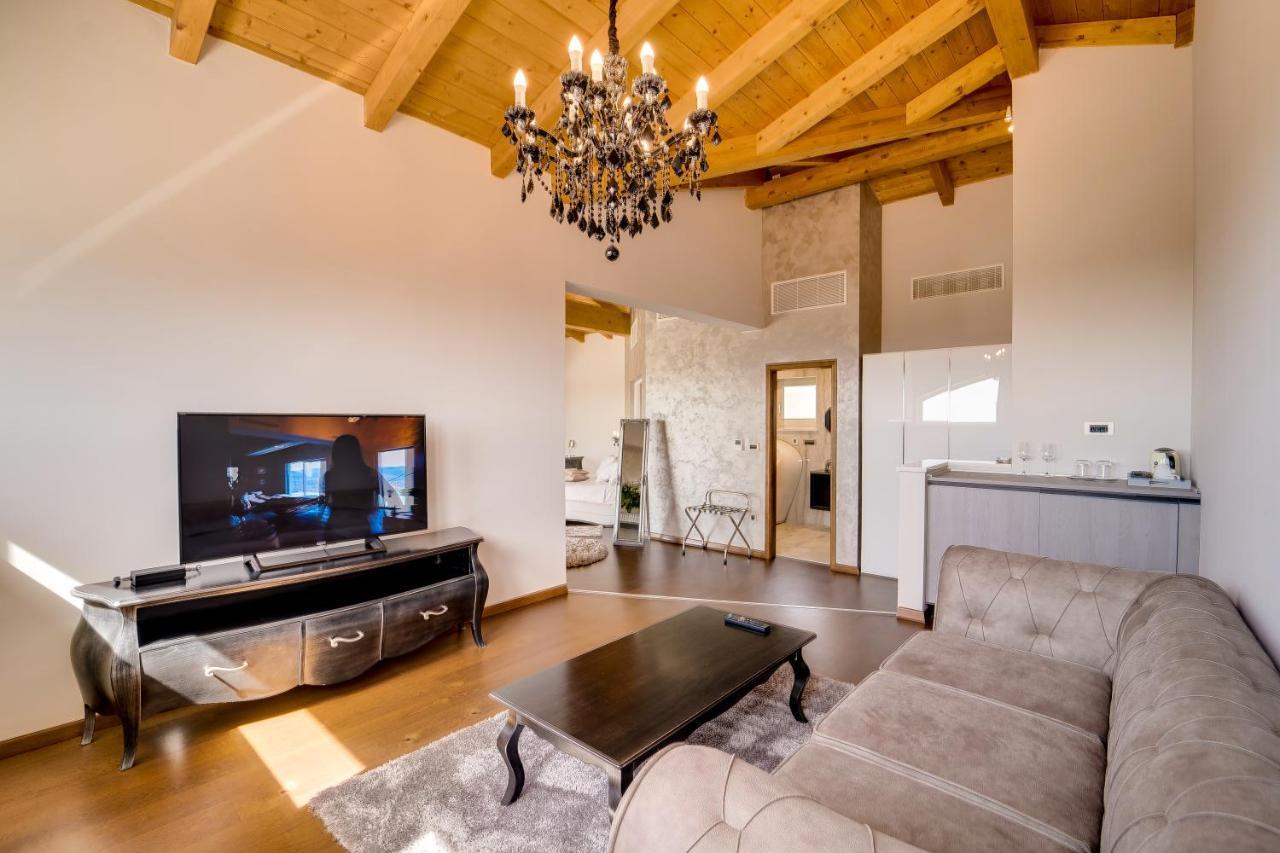 Wine Residence Cattunar Brtonigla Bagian luar foto