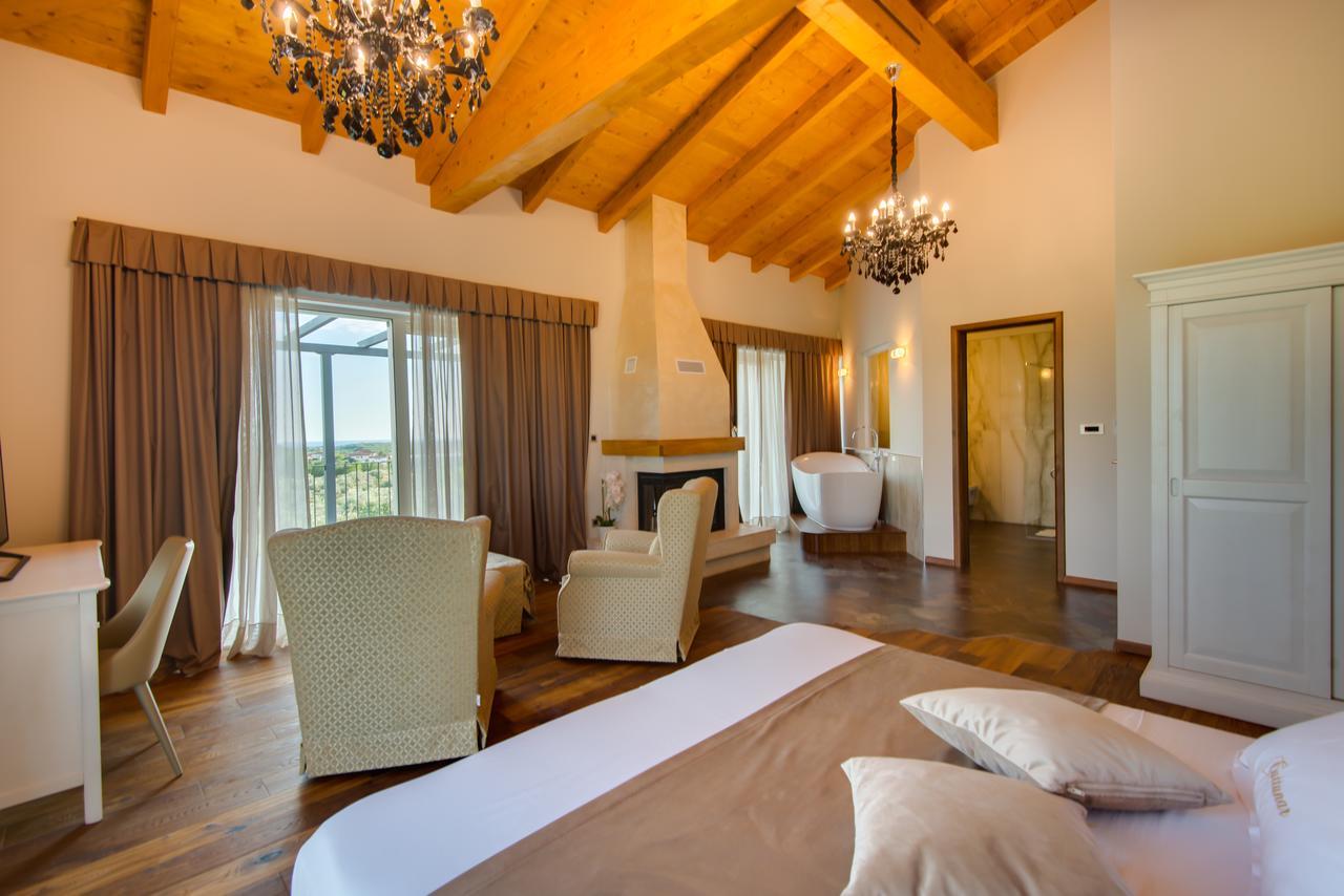 Wine Residence Cattunar Brtonigla Bagian luar foto