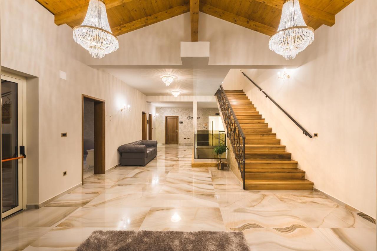 Wine Residence Cattunar Brtonigla Bagian luar foto